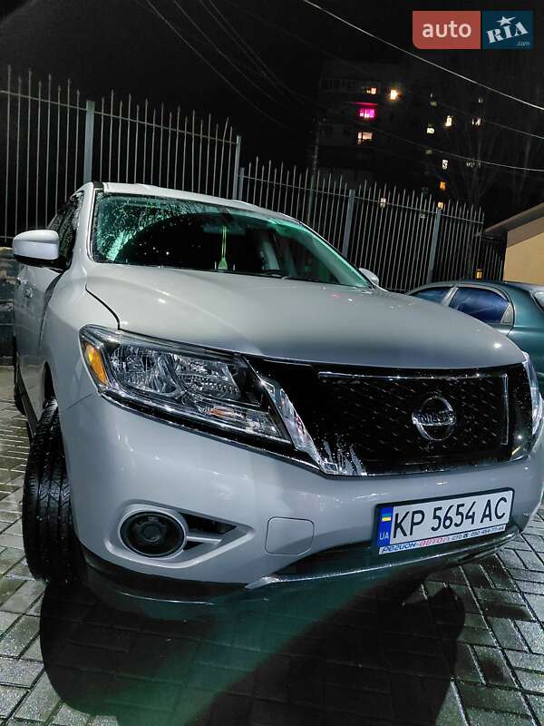 Внедорожник / Кроссовер Nissan Pathfinder 2014 в Запорожье фото 6 Внедорожник / Кроссовер Nissan Pathfinder 2014 в Запорожье