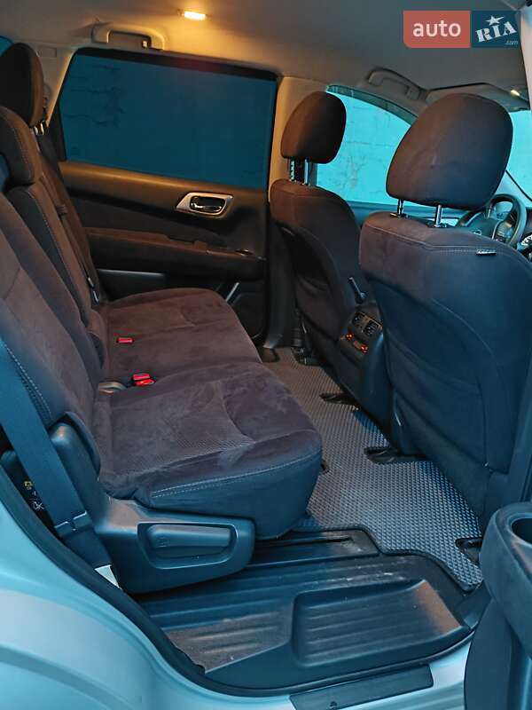 Внедорожник / Кроссовер Nissan Pathfinder 2014 в Запорожье фото 12 Внедорожник / Кроссовер Nissan Pathfinder 2014 в Запорожье