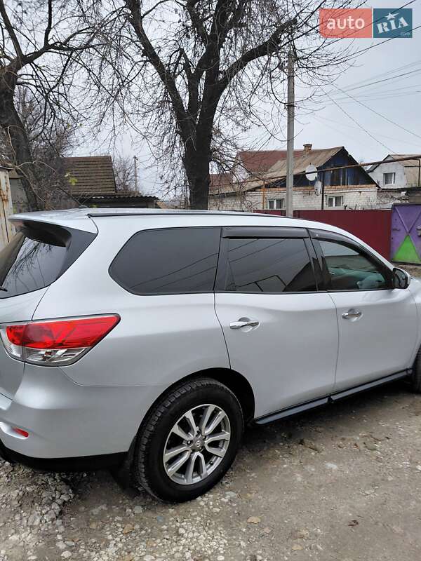 Внедорожник / Кроссовер Nissan Pathfinder 2014 в Запорожье фото 37 Внедорожник / Кроссовер Nissan Pathfinder 2014 в Запорожье