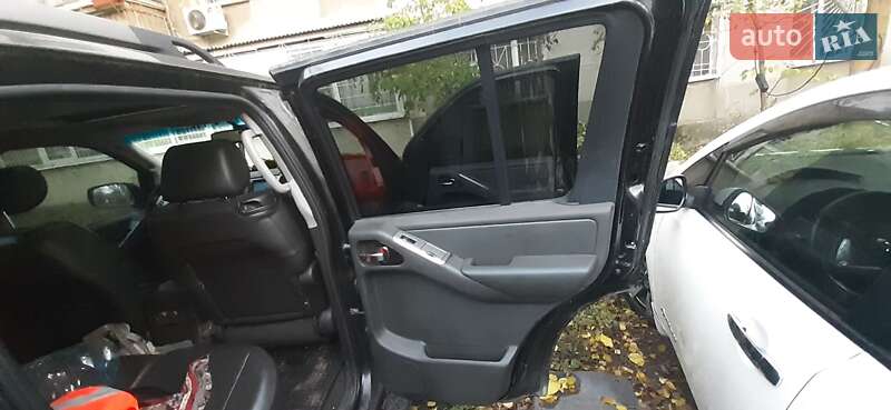 Внедорожник / Кроссовер Nissan Pathfinder 2005 в Одессе