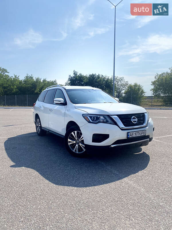 Внедорожник / Кроссовер Nissan Pathfinder 2019 в Днепре