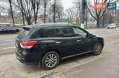 Позашляховик / Кросовер Nissan Pathfinder 2015 в Житомирі