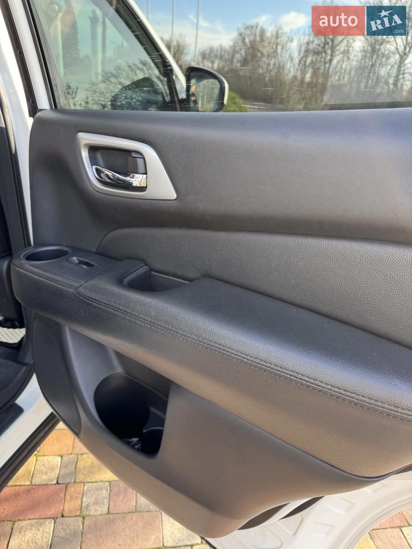 2016 Nissan Pathfinder - мініатюра 15