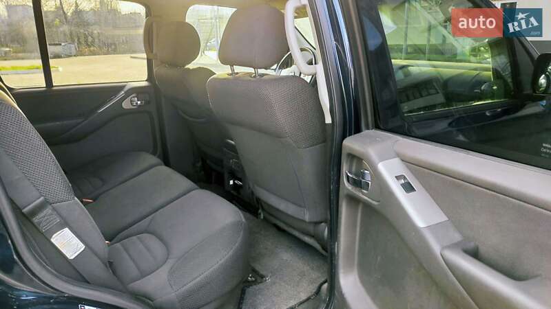 Позашляховик / Кросовер Nissan Pathfinder 2008 в Дубні