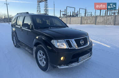 Позашляховик / Кросовер Nissan Pathfinder 2010 в Кам'янці