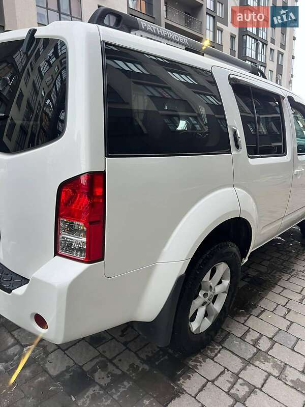 Внедорожник / Кроссовер Nissan Pathfinder 2008 в Стрые