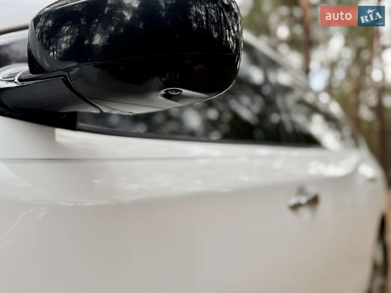 Внедорожник / Кроссовер Nissan Pathfinder 2013 в Павлограде