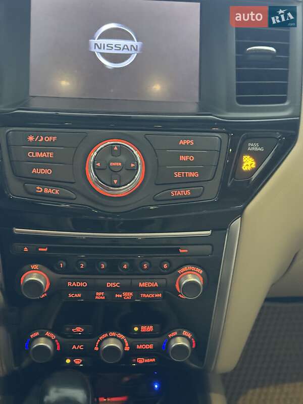 Внедорожник / Кроссовер Nissan Pathfinder 2016 в Ужгороде фото 24 Внедорожник / Кроссовер Nissan Pathfinder 2016 в Ужгороде