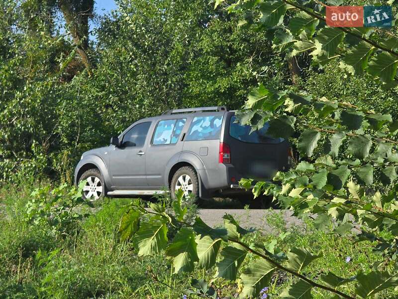 Внедорожник / Кроссовер Nissan Pathfinder 2006 в Киеве фото 11 Внедорожник / Кроссовер Nissan Pathfinder 2006 в Киеве