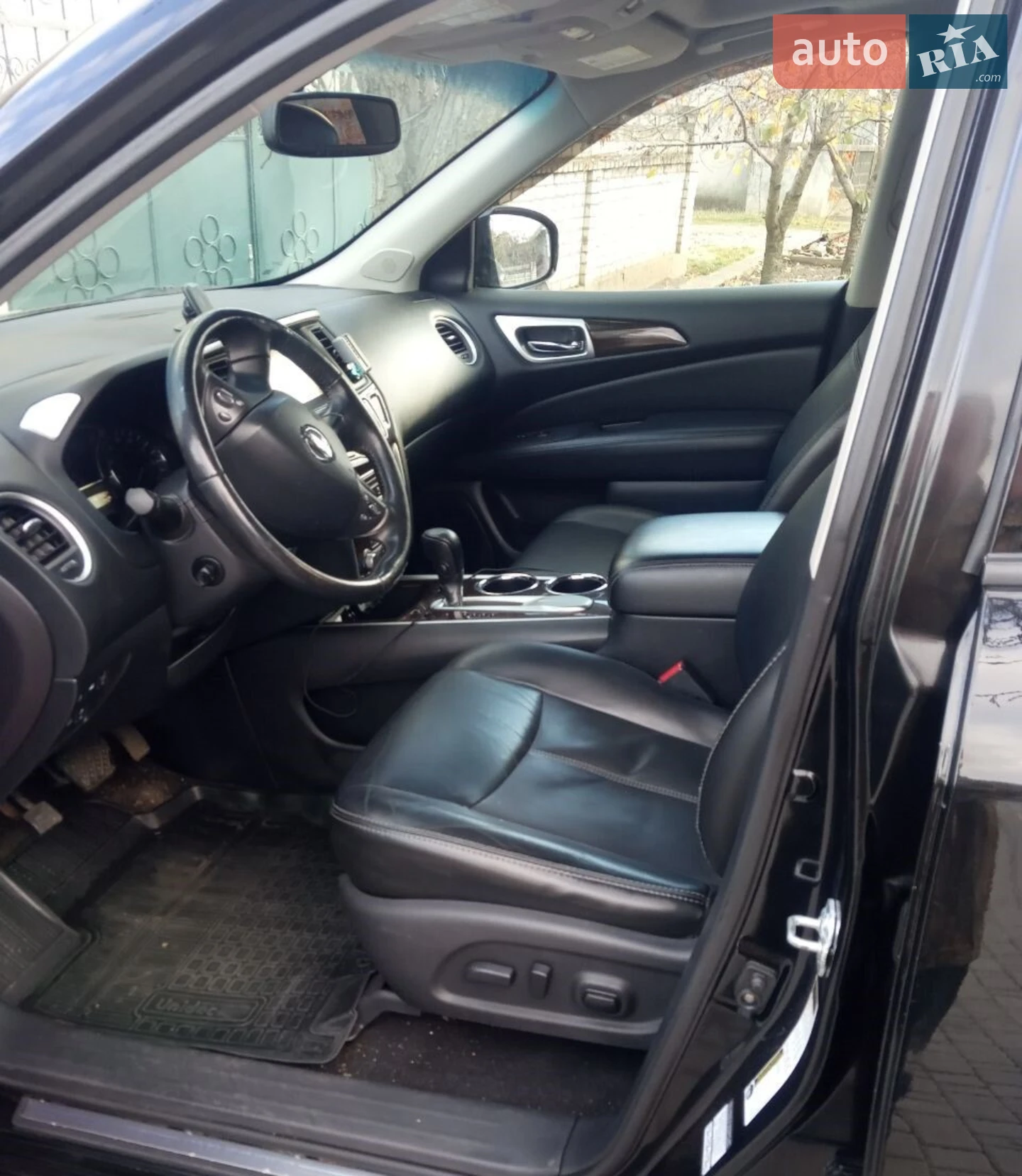 Nissan Pathfinder 2013 VIN 5N1CR2MN6EC645127 фото оголошення 6 з 18