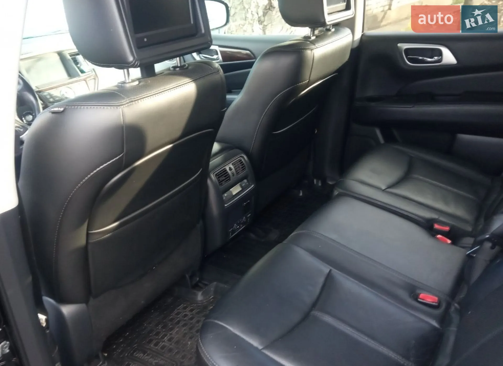 Nissan Pathfinder 2013 VIN 5N1CR2MN6EC645127 фото оголошення 8 з 18