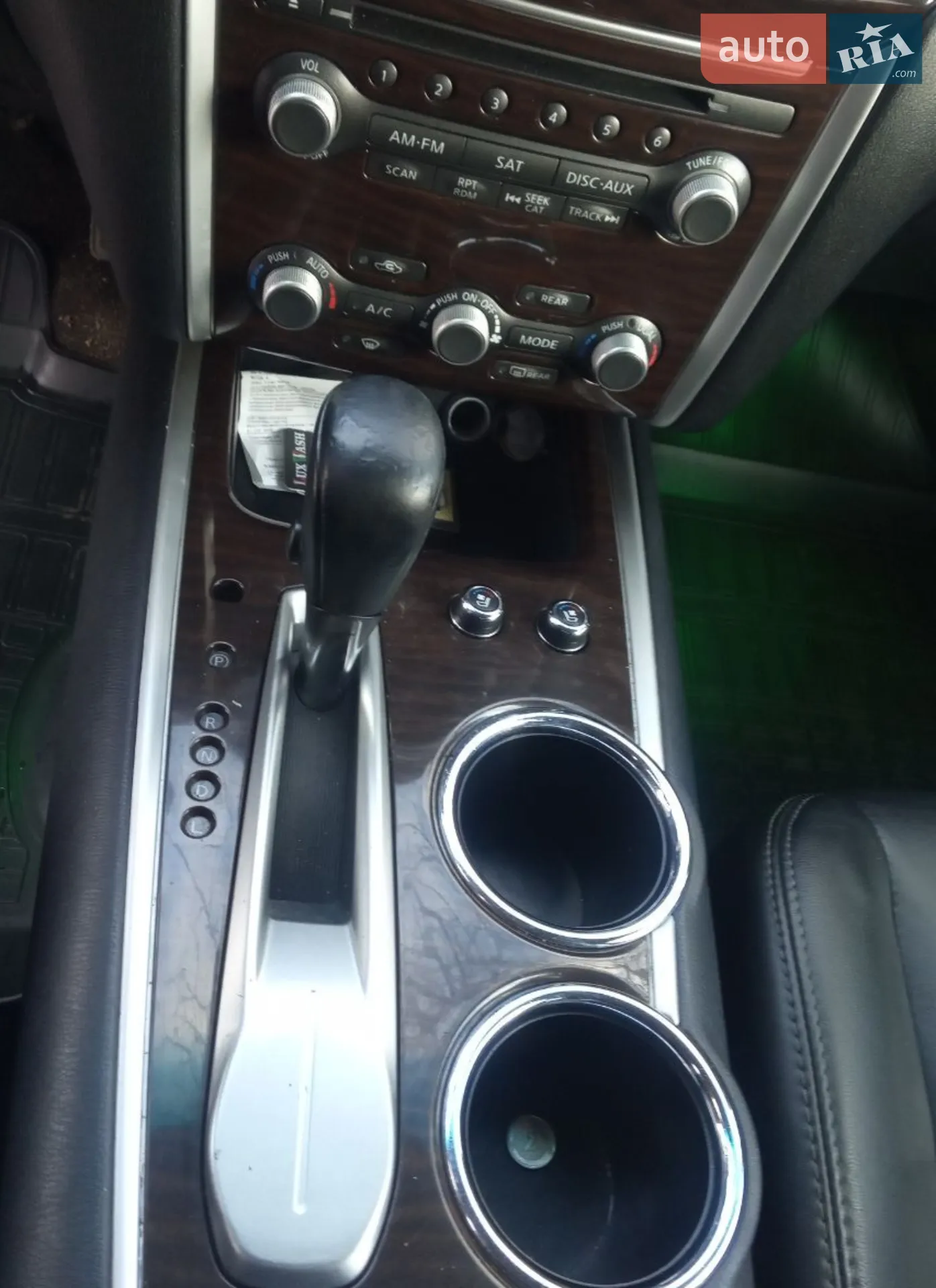 Nissan Pathfinder 2013 VIN 5N1CR2MN6EC645127 фото оголошення 9 з 18