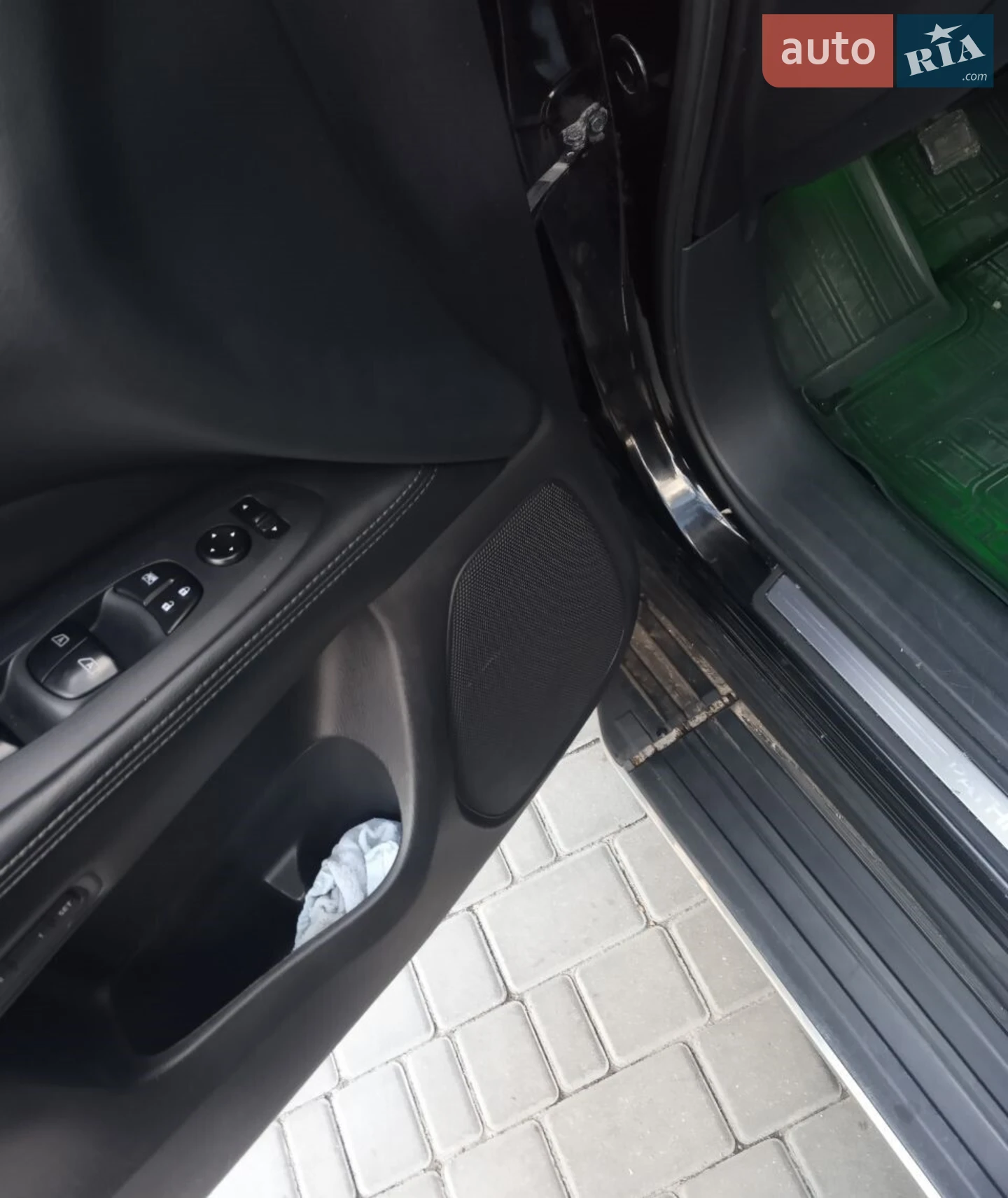 Nissan Pathfinder 2013 VIN 5N1CR2MN6EC645127 фото оголошення 12 з 18