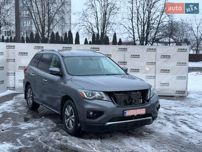 Nissan Pathfinder 2019