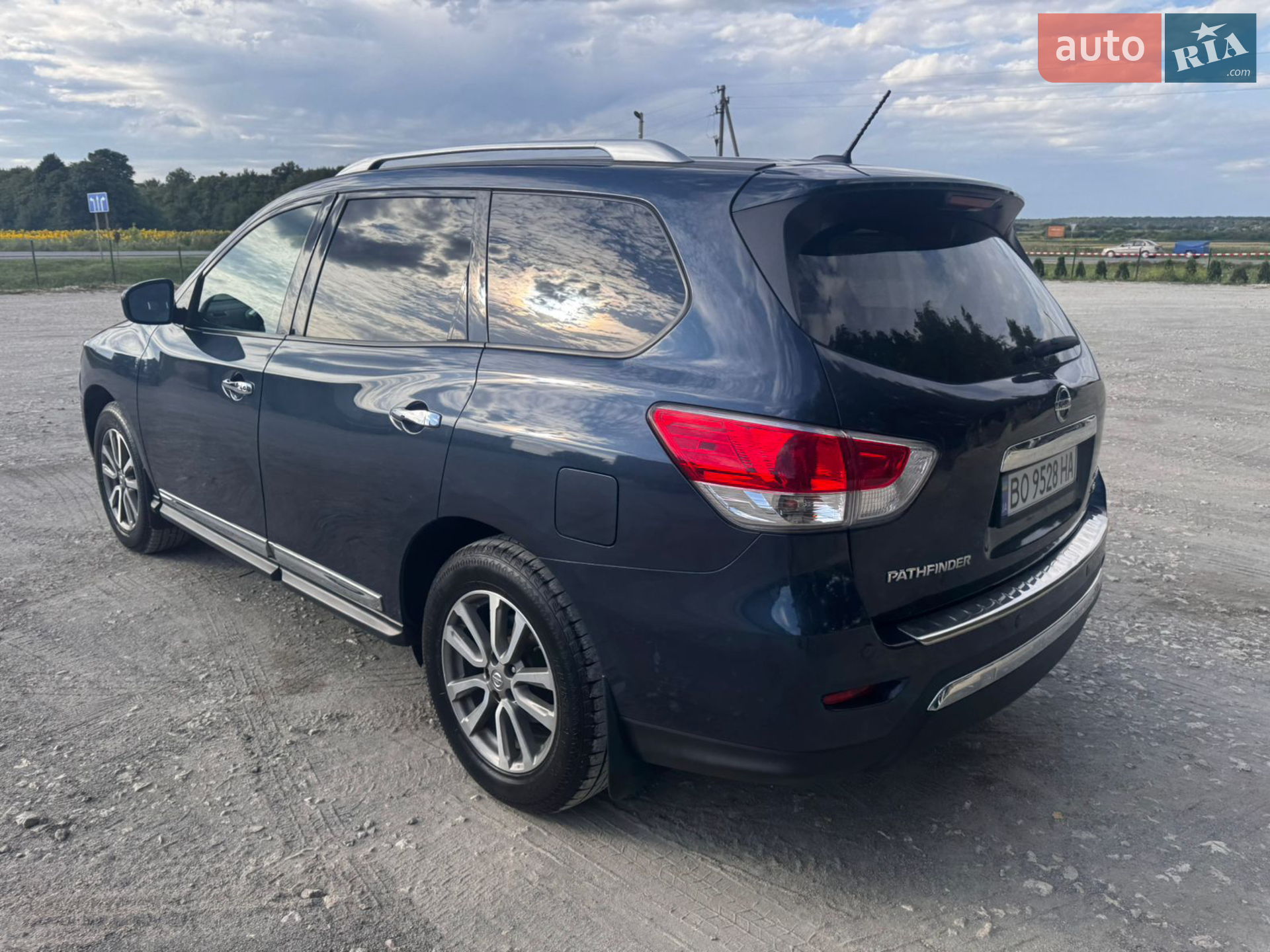 2016 Nissan Pathfinder - мініатюра 10