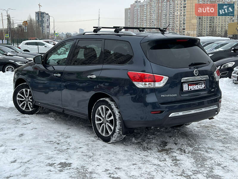 Внедорожник / Кроссовер Nissan Pathfinder 2016 в Киеве