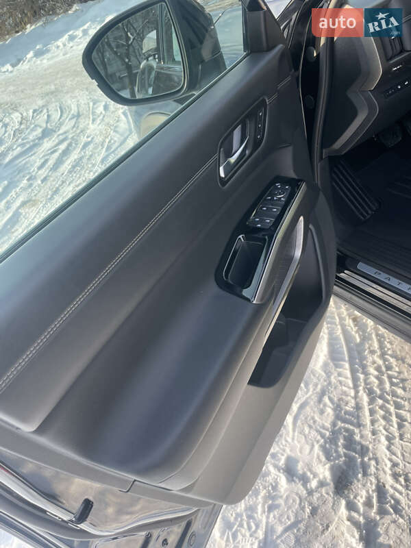 Внедорожник / Кроссовер Nissan Pathfinder 2023 в Ивано-Франковске