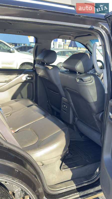 Внедорожник / Кроссовер Nissan Pathfinder 2007 в Белогородке