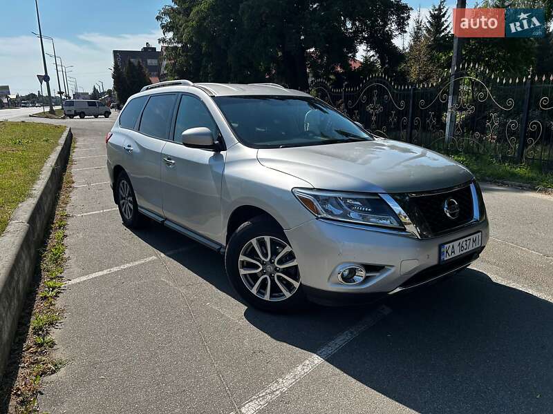 Nissan Pathfinder 2016