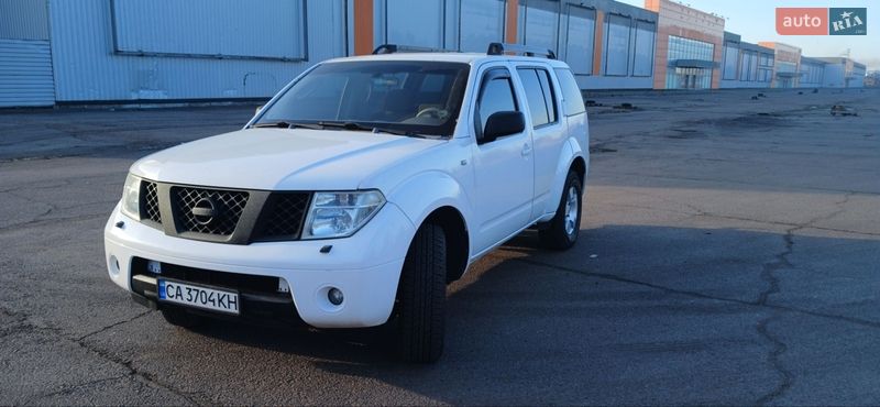 Внедорожник / Кроссовер Nissan Pathfinder 2007 в Черкассах