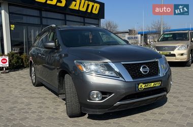 Позашляховик / Кросовер Nissan Pathfinder 2016 в Мукачевому