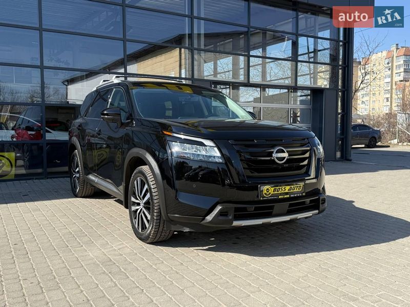 Nissan Pathfinder 2023