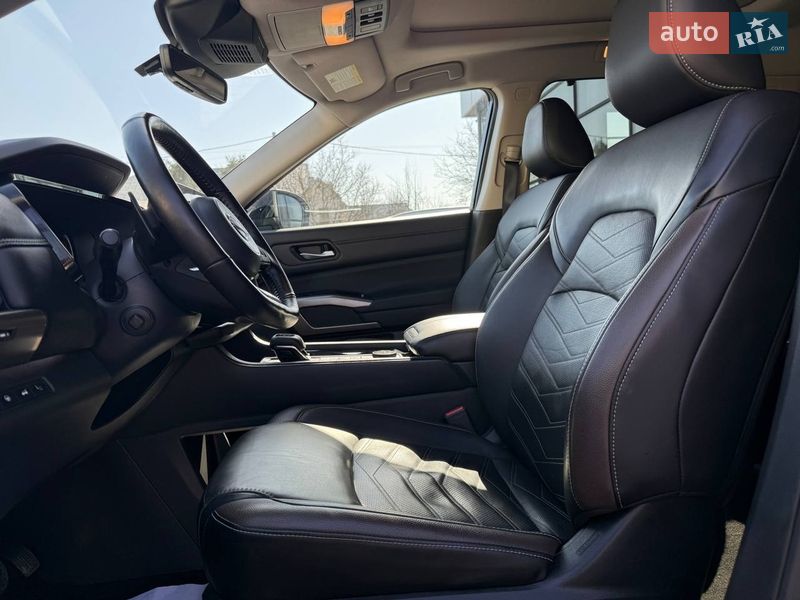 Внедорожник / Кроссовер Nissan Pathfinder 2023 в Ивано-Франковске