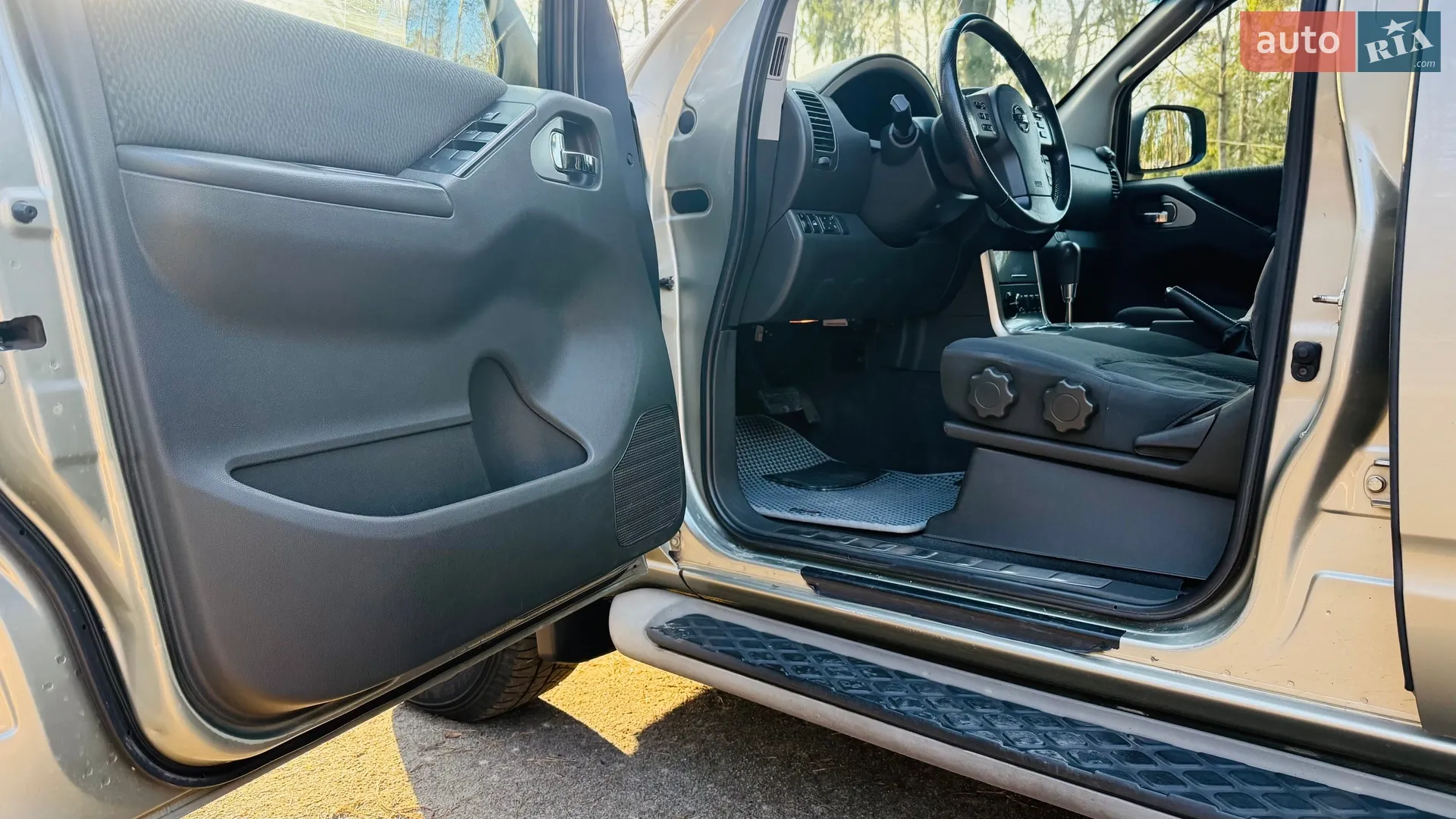 2011 Nissan Pathfinder - мініатюра 13