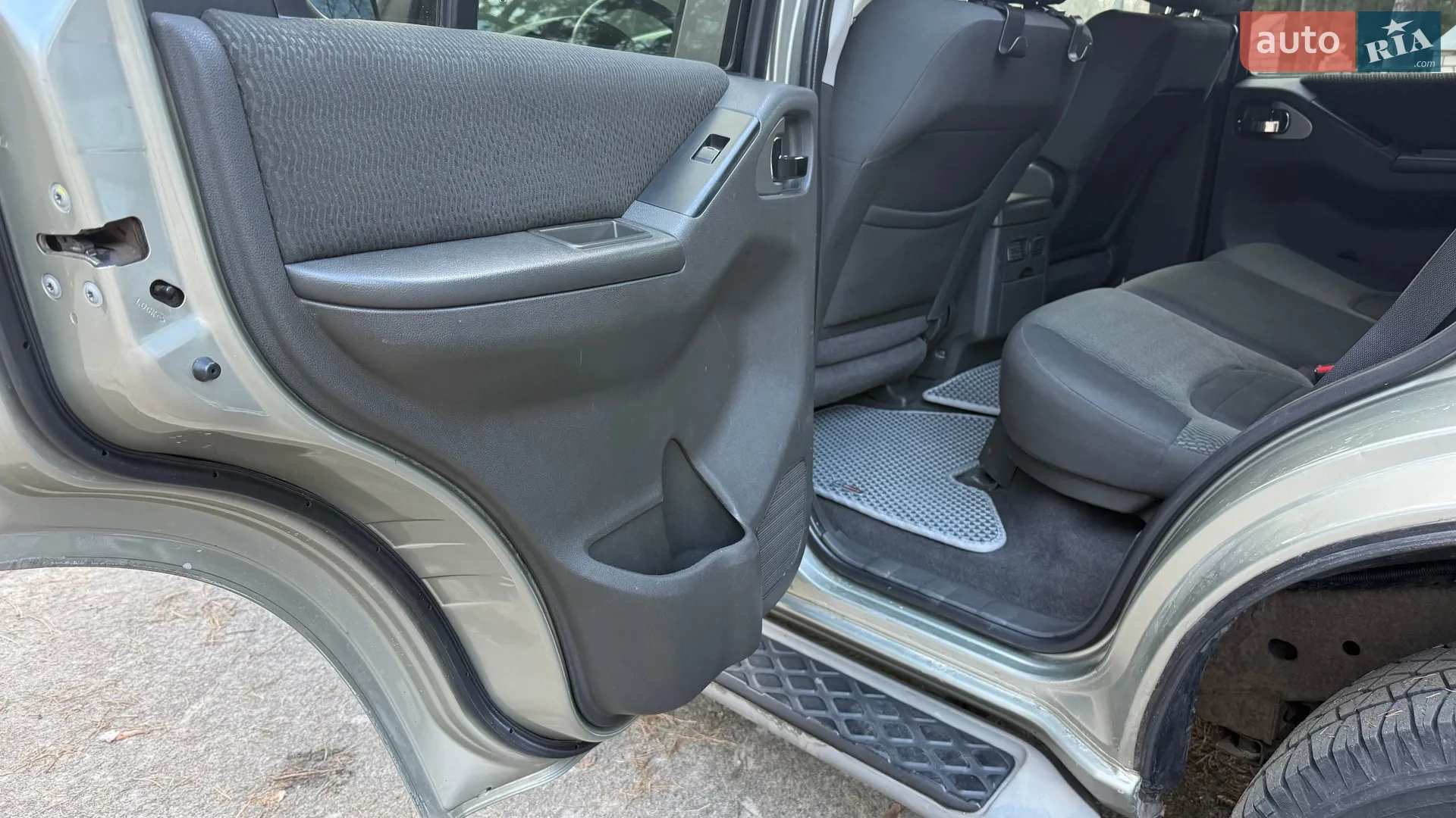2011 Nissan Pathfinder - мініатюра 26