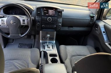 Внедорожник / Кроссовер Nissan Pathfinder 2011 в Киеве