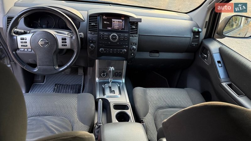 Внедорожник / Кроссовер Nissan Pathfinder 2011 в Киеве