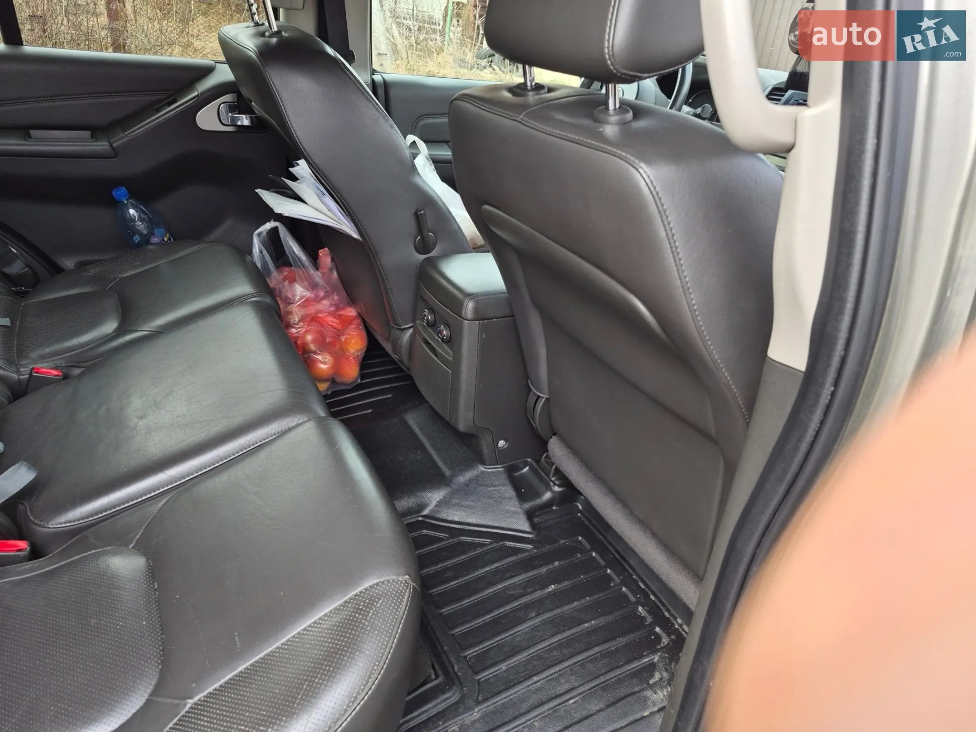 2011 Nissan Pathfinder - мініатюра 23