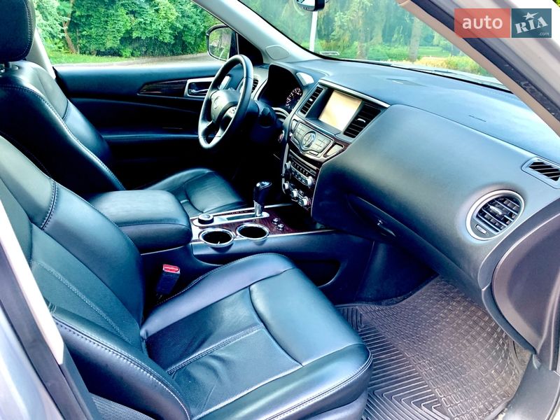 Позашляховик / Кросовер Nissan Pathfinder 2014 в Житомирі