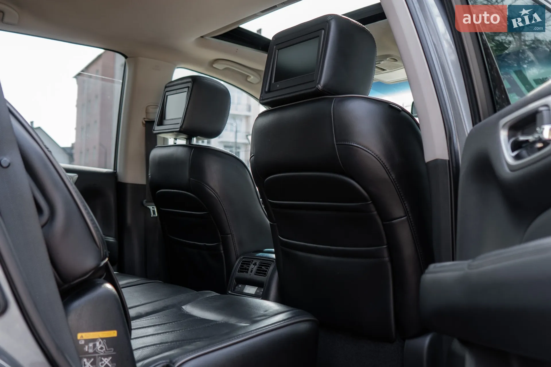 2015 Nissan Pathfinder - мініатюра 56