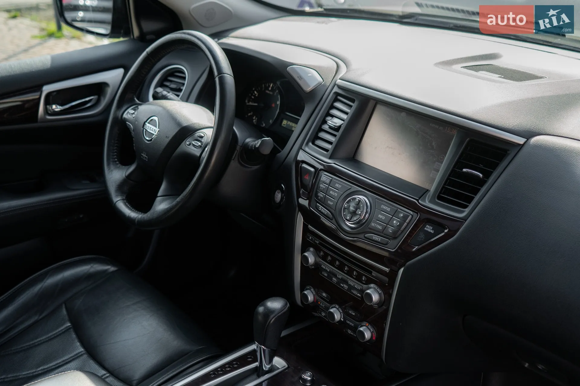2015 Nissan Pathfinder - мініатюра 39