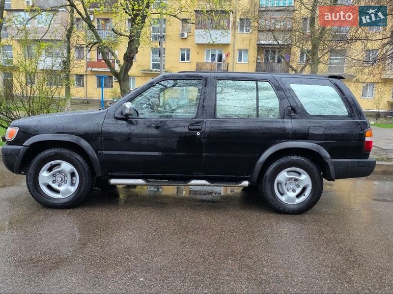 Позашляховик / Кросовер Nissan Pathfinder 2000 в Ізмаїлі