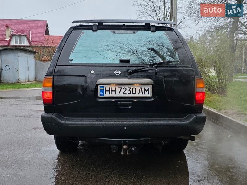 Позашляховик / Кросовер Nissan Pathfinder 2000 в Ізмаїлі