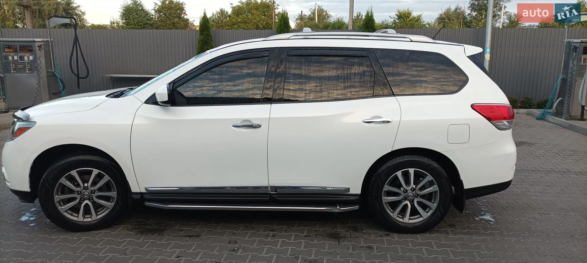 2013 Nissan Pathfinder - мініатюра 11