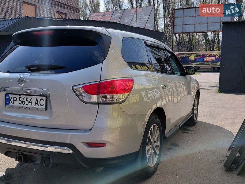 Позашляховик / Кросовер Nissan Pathfinder 2014 в Запоріжжі