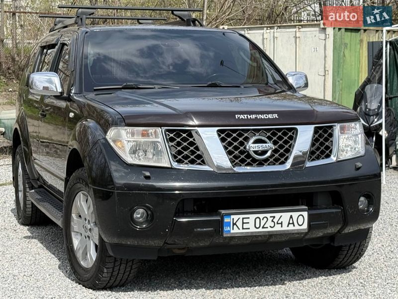 Внедорожник / Кроссовер Nissan Pathfinder 2006 в Днепре