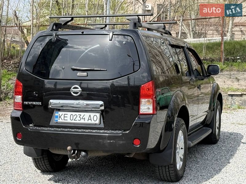 Внедорожник / Кроссовер Nissan Pathfinder 2006 в Днепре