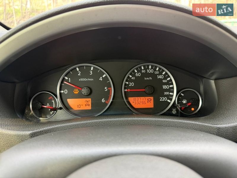 Внедорожник / Кроссовер Nissan Pathfinder 2006 в Днепре