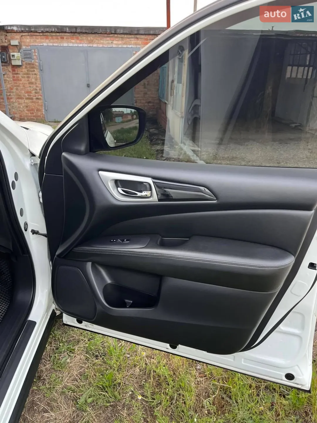 2017 Nissan Pathfinder - мініатюра 8