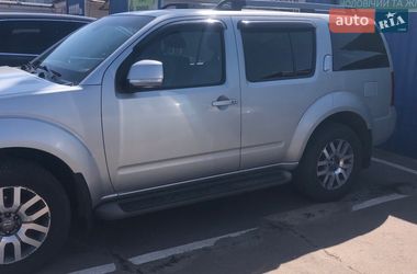 Позашляховик / Кросовер Nissan Pathfinder 2011 в Кривому Розі