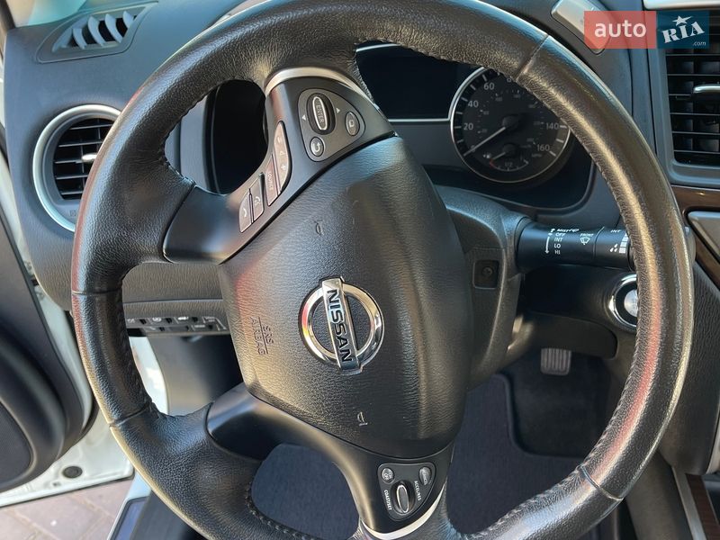 Внедорожник / Кроссовер Nissan Pathfinder 2016 в Тернополе фото 3 Внедорожник / Кроссовер Nissan Pathfinder 2016 в Тернополе