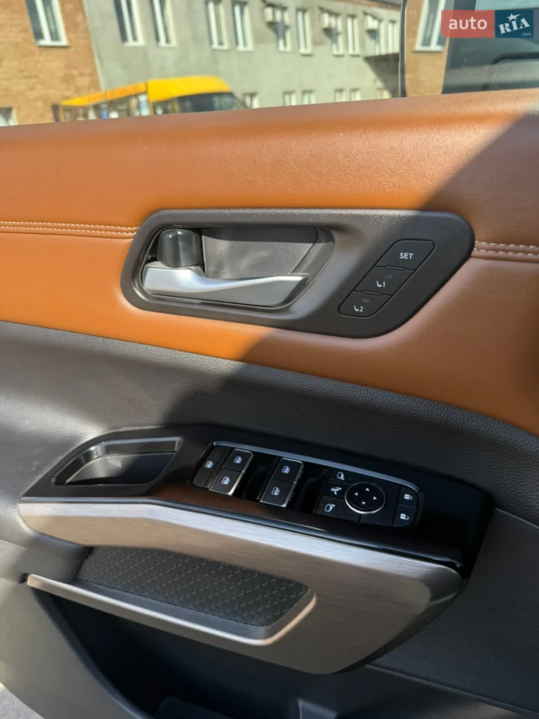 2023 Nissan Pathfinder - мініатюра 12