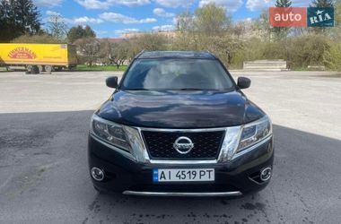 Позашляховик / Кросовер Nissan Pathfinder 2015 в Тернополі
