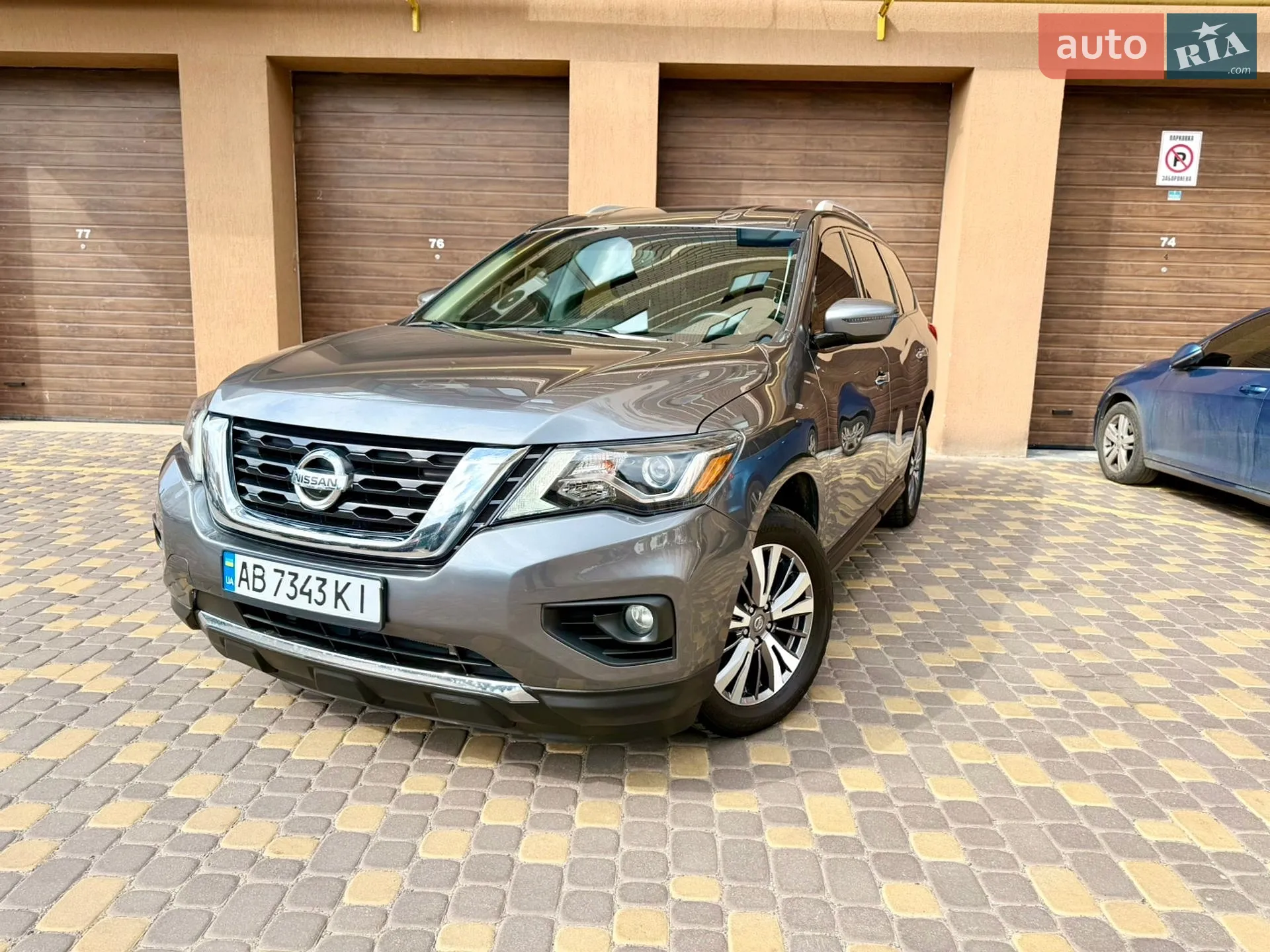 2019 Nissan Pathfinder - мініатюра 2