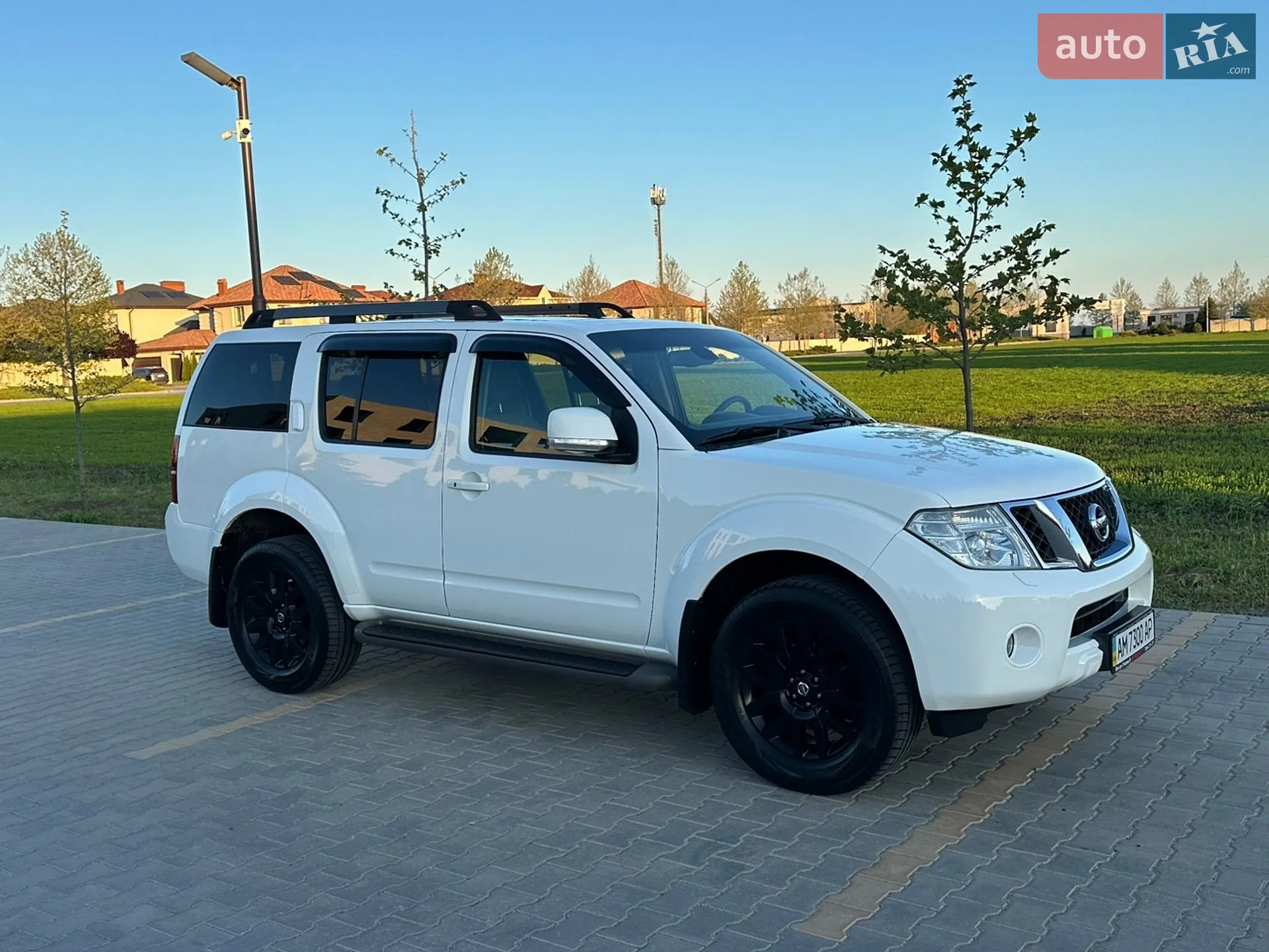 2010 Nissan Pathfinder - мініатюра 5
