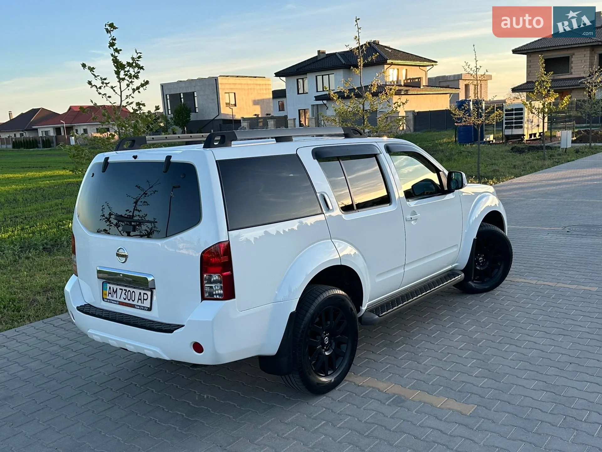2010 Nissan Pathfinder - мініатюра 10